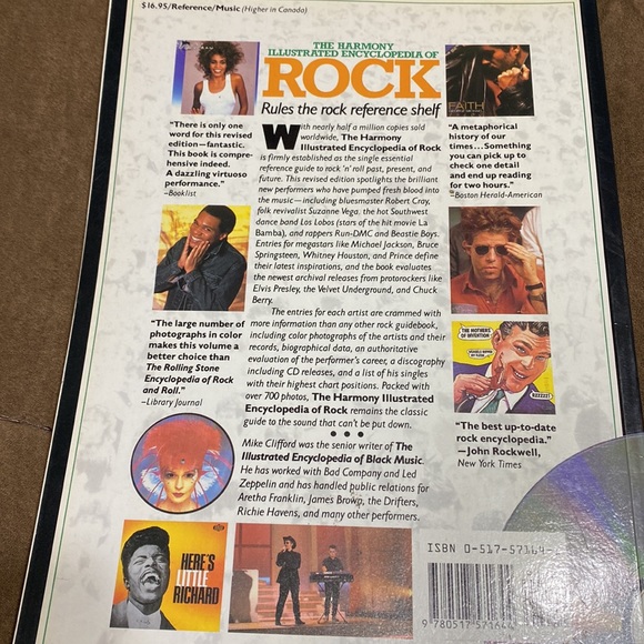 Book Bundle - Picture 6 of 10